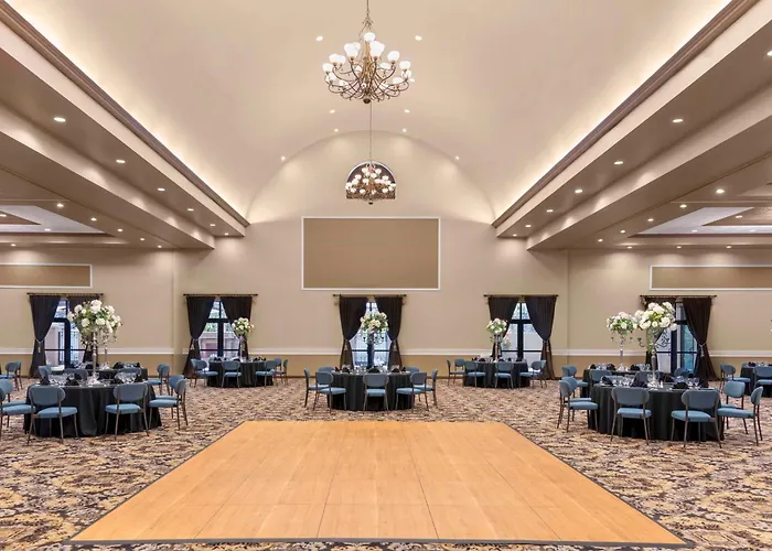 Doubletree By Hilton Phoenix-Gilbert